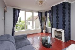 Helft van dubbele dijkwoning met vrijstaande mantelzorg woning @Badhoevedorp Akerdijk 146 Foto 07 Woonkamer 01c