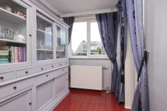 Helft van dubbele dijkwoning met vrijstaande mantelzorg woning @Badhoevedorp Akerdijk 146 Foto 09 Woonkamer 01e