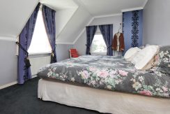 Helft van dubbele dijkwoning met vrijstaande mantelzorg woning @Badhoevedorp Akerdijk 146 Foto 23 Slaapkamer 01a