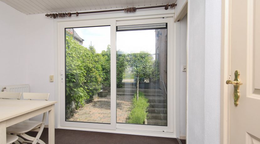 Helft van dubbele dijkwoning met vrijstaande mantelzorg woning @Badhoevedorp Akerdijk 146 Foto 34 Woning 2 Woonkamer 01a