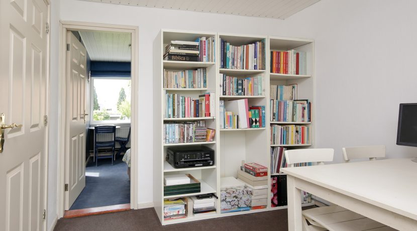 Helft van dubbele dijkwoning met vrijstaande mantelzorg woning @Badhoevedorp Akerdijk 146 Foto 35 Woning 2 Woonkamer 01b