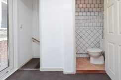 Helft van dubbele dijkwoning met vrijstaande mantelzorg woning @Badhoevedorp Akerdijk 146 Foto 40 Woning 2 Hal 01a