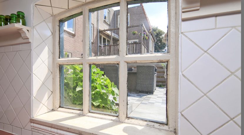 Helft van dubbele dijkwoning met vrijstaande mantelzorg woning @Badhoevedorp Akerdijk 146 Foto 44 Woning 2 Keuken 01b
