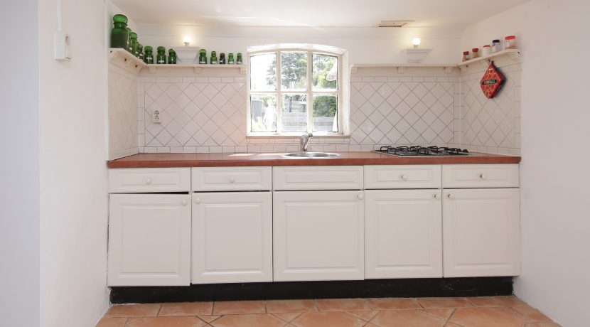 Helft van dubbele dijkwoning met vrijstaande mantelzorg woning @Badhoevedorp Akerdijk 146 Foto 45 Woning 2 Keuken 01c