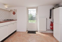 Helft van dubbele dijkwoning met vrijstaande mantelzorg woning @Badhoevedorp Akerdijk 146 Foto 46 Woning 2 Keuken 01d