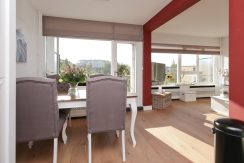 Luxe gerenoveerd 3-kamerappartement met woonkeuken en vrij uitzicht in centrum @Badhoevedorp Einsteinlaan 31 Foto 09 keuken 01b