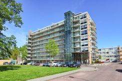 Luxe gerenoveerd 3-kamerappartement met woonkeuken en vrij uitzicht in centrum @Badhoevedorp Einsteinlaan 31 Foto 27 gevel 01e