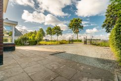 Hoogwaardig afgewerkte en landelijk gelegen vrijstaande villa met zwembad en 1100 m² eigen grond Osdorperweg 892 @Amsterdam-West Foto 08 Uitzicht 01a