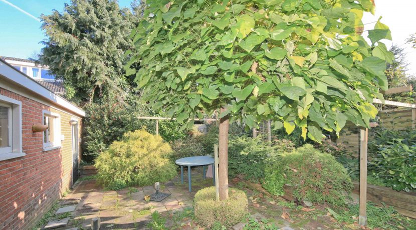 Op een van de mooiste locaties van @Badhoevedorp aan de Generaal Snijdersplantsoen 16 gelegen grote 21 kap met garage en vrij uitzicht op plantsoen Foto 18 Tuin 01b