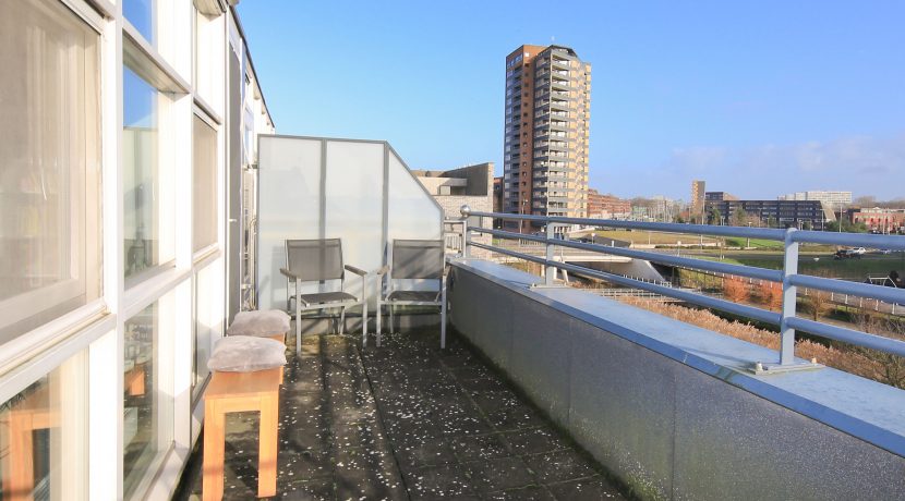 Hoekgelegen energievriendelijk herenhuis met 5 slaapkamers, een living van 52 m² en tuin met vrij, groen uitzicht @Amsterdam-West Balatonmeerlaan 5 Foto 40 slaapkamer 05d