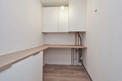 Volledig gerenoveerd 3-kamerappartement met lift en vrij uitzicht @Badhoevedorp-Centrum Einsteinlaan 17 foto 21 Berging en wasruimte 01a