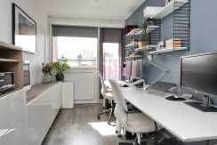 Licht en modern 4-kamerappartement met zuid balkon, nieuwe keuken en badkamer @Amsterdam-Buitenveldert Nedersticht 76 foto 21 slaapkamer 03a