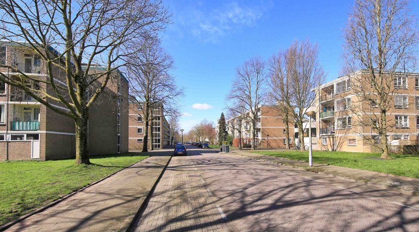 Licht en modern 4-kamerappartement met zuid balkon, nieuwe keuken en badkamer @Amsterdam-Buitenveldert Nedersticht 76 foto 26 omgeving 01a