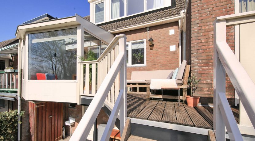 Ruime half vrijstaande dijkwoning op grote kavel gelegen aan de ringvaart met vrij uitzicht voor en achter @Lijnden Akerdijk 9 foto 24 achtergevel 01a