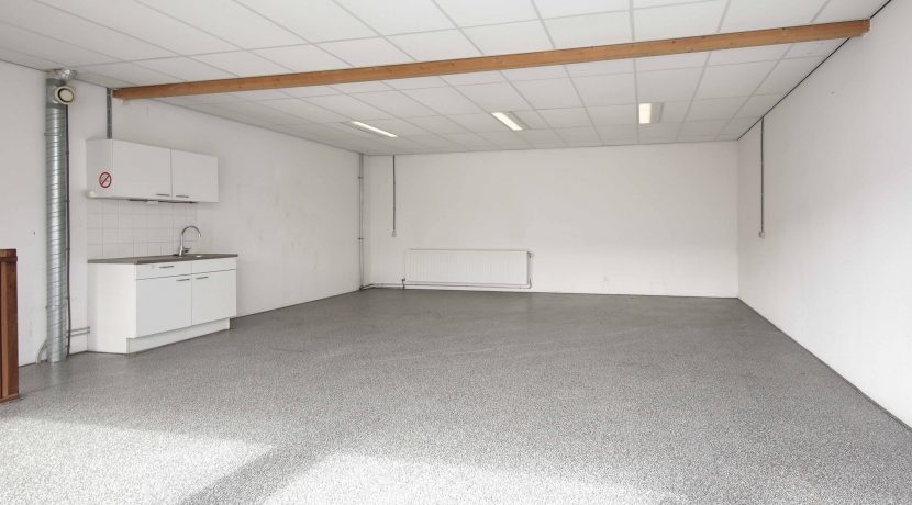 Te huur multifunctionele bedrijfsruimte met 3 bijbehorende parkeerplaatsen @Amsterdam-Westpoort Nieuw-Zeelandweg 5B-15 foto 06 kantoor 01b