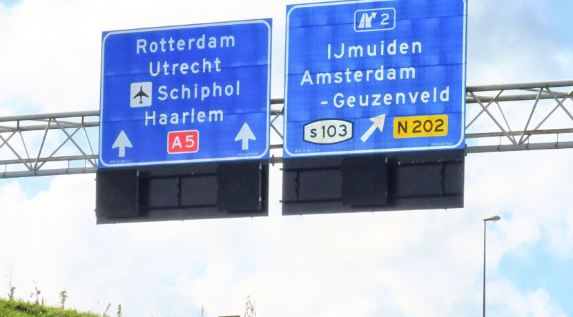 Te huur multifunctionele bedrijfsruimte met 3 bijbehorende parkeerplaatsen @Amsterdam-Westpoort Nieuw-Zeelandweg 5B-15 foto 12 omgeving 01a