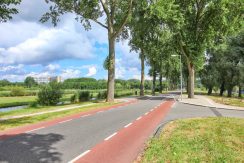 Vrij uitzicht op het park in dit centraal @Amsterdam-West Baden Powellweg 57 gelegen vierkamer klusappartement! Foto 27 Omgeving 01b