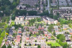 Lichte eengezinswoning met 9 meter diepe tuin op het zuidoosten op centrale locatie @Badhoevedorp Kamerlingh Onneslaan 40 Foto 30 Luchtfoto 01a