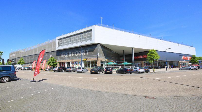 Lichte, energiezuinige en moderne hoekwoning met een zuidwest tuin en gelegen in het kindvriendelijke @Amsterdam-De Aker aan de Le Tourmalet 54 Foto 40 omgeving 01c