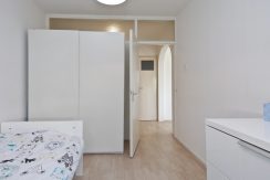 Een driekamer hoekappartement op penthouseniveau met vrij uitzicht voor en achter in centrum @Badhoevedorp aan de Einsteinlaan 295 Foto 23 Slaapkamer 02b