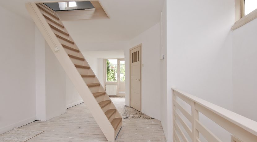 Karakteristieke jaren dertig kluswoning aan de Nieuwemeerdijk 66 @Badhoevedorp op 2 minuten van @Amsterdam Oud-Sloten Foto 06 Eerste etage 01a