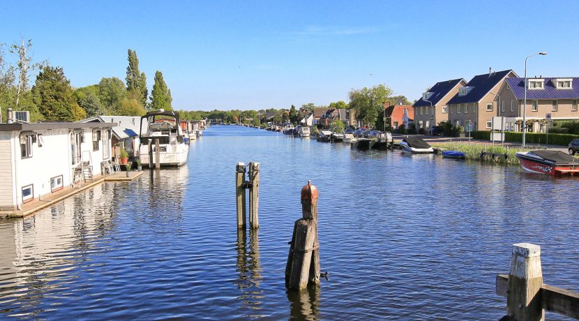 Karakteristieke jaren dertig kluswoning aan de Nieuwemeerdijk 66 @Badhoevedorp op 2 minuten van @Amsterdam Oud-Sloten Foto 44 Omgeving 01c