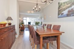 Goed onderhouden, ruim en zonnig 4-kamerappartement met zuid balkon en vrij uitzicht voor aan de Wijnmalenstraat 37 @Badhoevedorp Foto 11 Woonkamer 01e