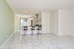 Wonen in een herenhuis, kan in deze kant en klare middenwoning, type Trocadéro in fase 1 Park Quatrebras @Badhoevedorp Lupinesingel 31 Foto 04 Woonkamer 01a