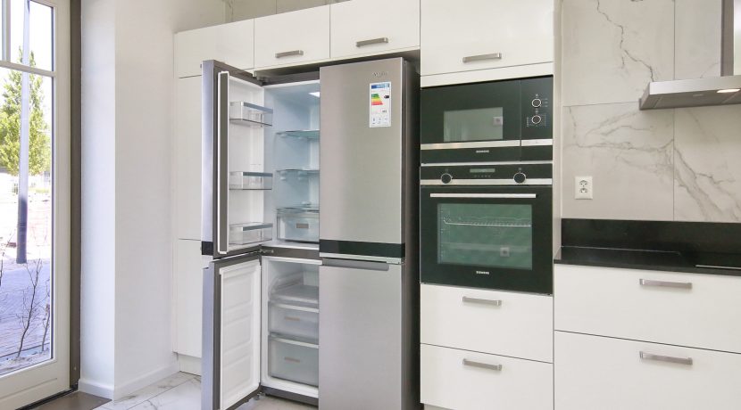 Wonen in een herenhuis, kan in deze kant en klare middenwoning, type Trocadéro in fase 1 Park Quatrebras @Badhoevedorp Lupinesingel 31 Foto 10 keuken 01d
