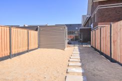 Wonen in een herenhuis, kan in deze kant en klare middenwoning, type Trocadéro in fase 1 Park Quatrebras @Badhoevedorp Lupinesingel 31 Foto 14 tuin 01b