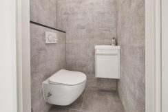 Wonen in een herenhuis, kan in deze kant en klare middenwoning, type Trocadéro in fase 1 Park Quatrebras @Badhoevedorp Lupinesingel 31 Foto 18 toilet 01a