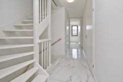 Wonen in een herenhuis, kan in deze kant en klare middenwoning, type Trocadéro in fase 1 Park Quatrebras @Badhoevedorp Lupinesingel 31 Foto 19 overloop 01a