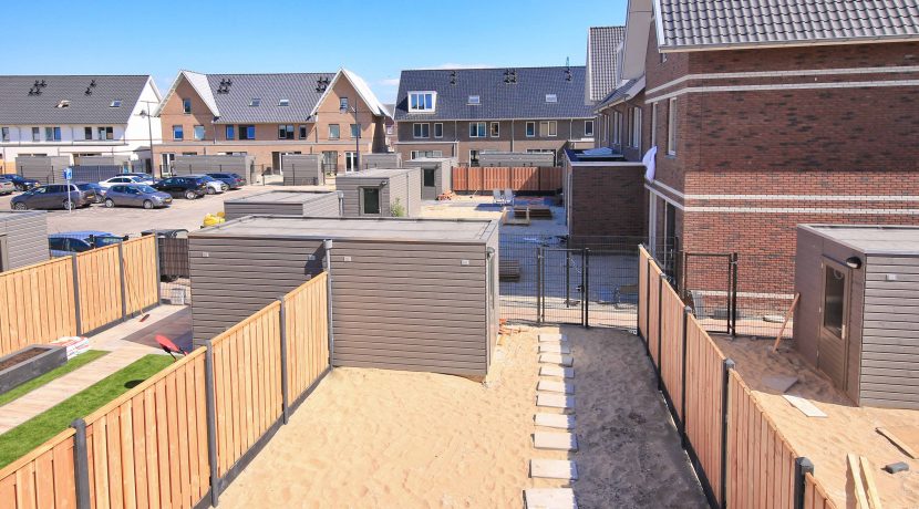 Wonen in een herenhuis, kan in deze kant en klare middenwoning, type Trocadéro in fase 1 Park Quatrebras @Badhoevedorp Lupinesingel 31 Foto 43 achterzicht 01a