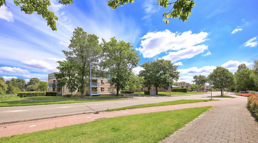 Aan groene, rustige zijde van seniorencomplex gelegen 3-kamerappartement met vrij uitzicht, balkon, lift en garageplaats @Badhoevedorp Kamerlingh Onneslaan 141 Foto 35