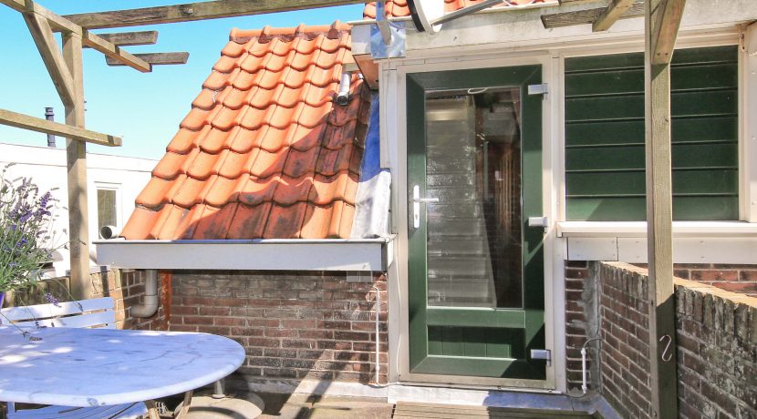 Charmante, half vrijstaande jaren dertigwoning met steiger aan de Nieuwemeerdijk 119 @Badhoevedorp foto 07