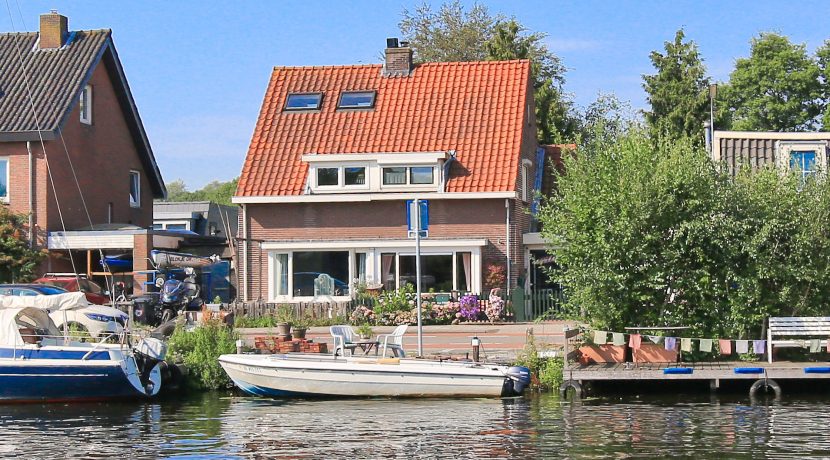 Charmante, half vrijstaande jaren dertigwoning met steiger aan de Nieuwemeerdijk 119 @Badhoevedorp foto 13