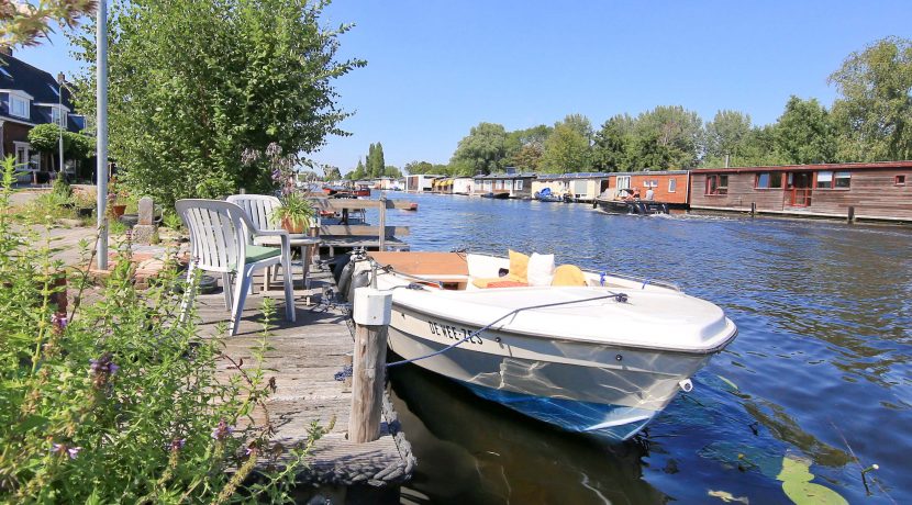 Charmante, half vrijstaande jaren dertigwoning met steiger aan de Nieuwemeerdijk 119 @Badhoevedorp foto 14