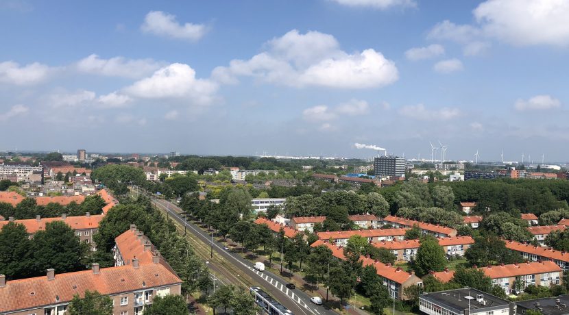 Deels gemeubileerd driekamerappartement op de bovenste etage met balkon en schitterend uitzicht @Amsterdam-West Burgemeester Hogguerstraat 1157 Foto 18