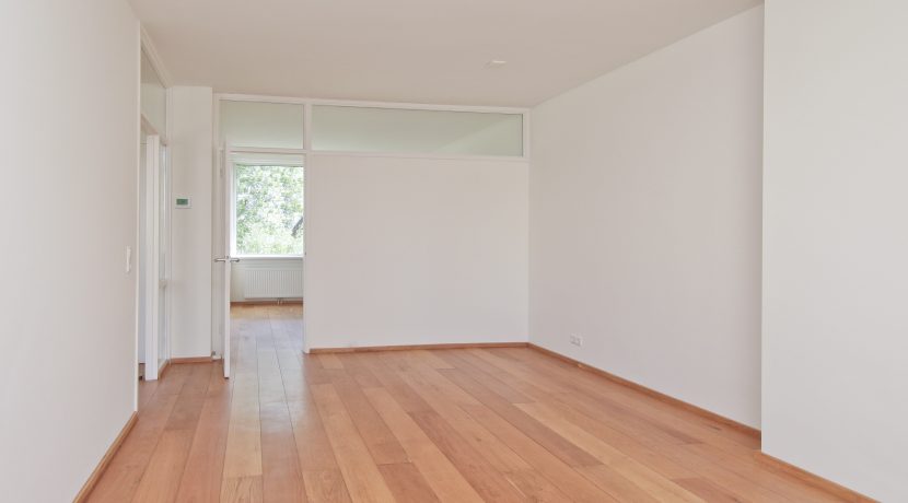 Deels gestoffeerd driekamerappartement op de tweede etage met dubbel balkon en vrij uitzicht @Badhoevedorp Einsteinlaan 131 is te huur voor twee jaar foto 09