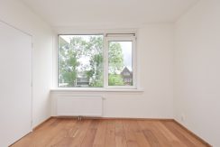 Deels gestoffeerd driekamerappartement op de tweede etage met dubbel balkon en vrij uitzicht @Badhoevedorp Einsteinlaan 131 is te huur voor twee jaar foto 10
