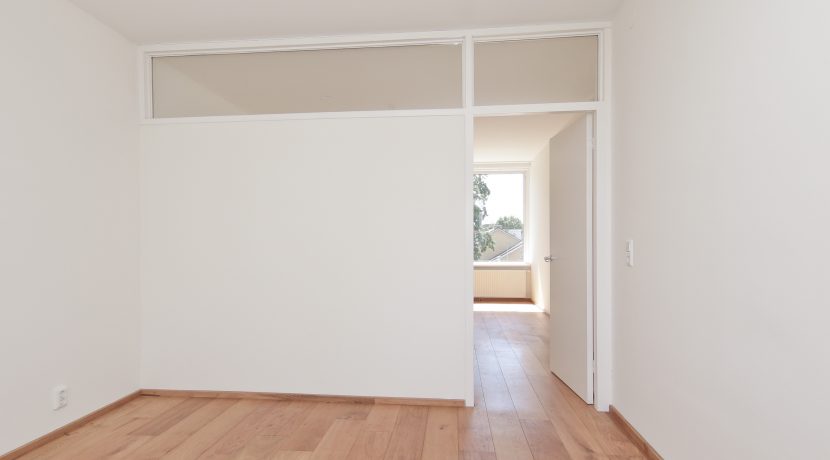 Deels gestoffeerd driekamerappartement op de tweede etage met dubbel balkon en vrij uitzicht @Badhoevedorp Einsteinlaan 131 is te huur voor twee jaar foto 11