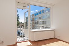 Deels gestoffeerd driekamerappartement op de tweede etage met dubbel balkon en vrij uitzicht @Badhoevedorp Einsteinlaan 131 is te huur voor twee jaar foto 13