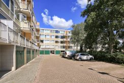 Deels gestoffeerd driekamerappartement op de tweede etage met dubbel balkon en vrij uitzicht @Badhoevedorp Einsteinlaan 131 is te huur voor twee jaar foto 25