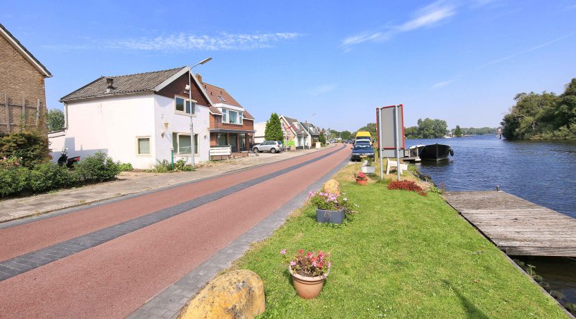 Vrijstaand wonen met uitzicht is mogelijk op grote kavel van circa 10 bij 43 meter aan de Nieuwemeerdijk 333 @Badhoevedorp foto 31