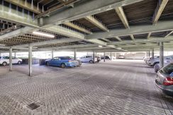 30 Oeverpad 652 parkeerplaats 01