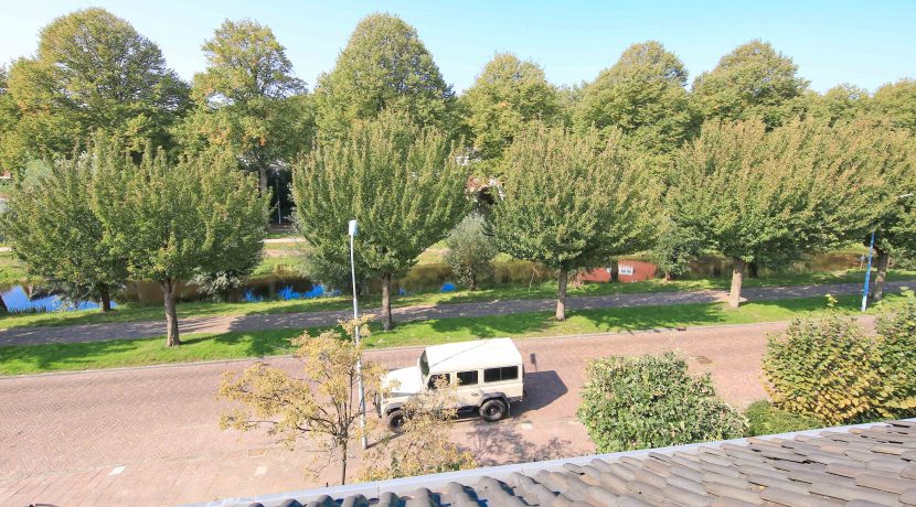 Half vrijstaande villa met grote garage en 110 m² zuidwest tuin op het mooiste plekje van het dorp aan de Rietwijckstraat 3 @Badhoevedorp Foto 15