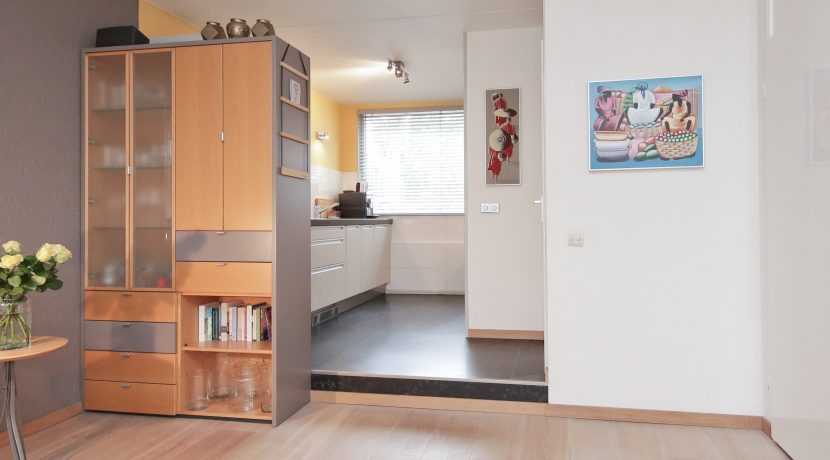 In deze ruime, aan de polder grenzende familiewoning aan de P.J. Oudstraat 14 woon je buiten de stad en toch @Amsterdam Foto 17