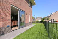 Omringd door groen en tuinen ligt dit vrijstaande woonhuis met garage op 450 m² eigen grond aan de Orchideelaan 208 @Badhoevedorp Foto 34