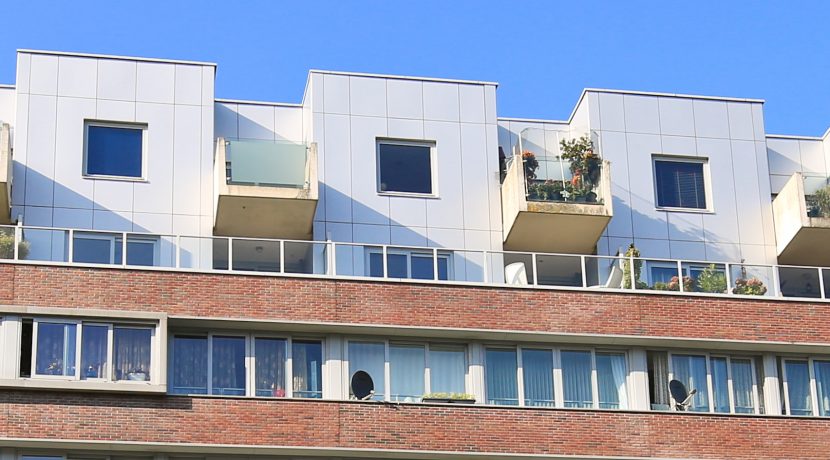 3-kamerappartement met groot balkon @Amsterdam Osdorp Pieter Calandlaan 226-E Foto 01