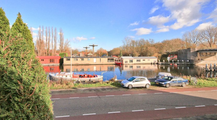 Uitgebouwde hoekwoning met steiger @Badhoevedorp Nieuwemeerdijk 220 Foto 55